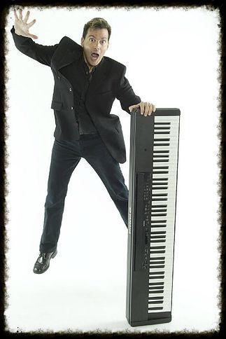Philly’s Piano Man preforms at OCC